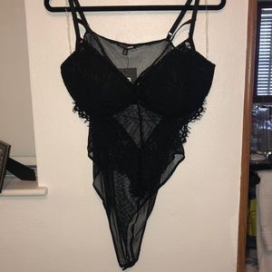 Fashion Nova Lace Bodysuit